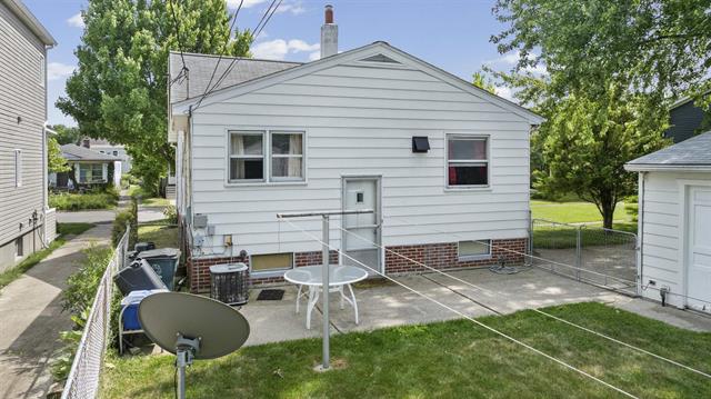 Builiding view five for 1469 Holland, Birmingham, MI. 48009