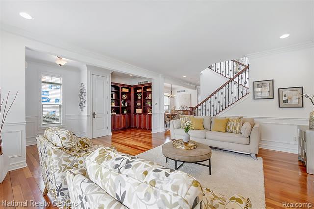 Builiding view five for 1365 Holland, Birmingham, MI. 48009