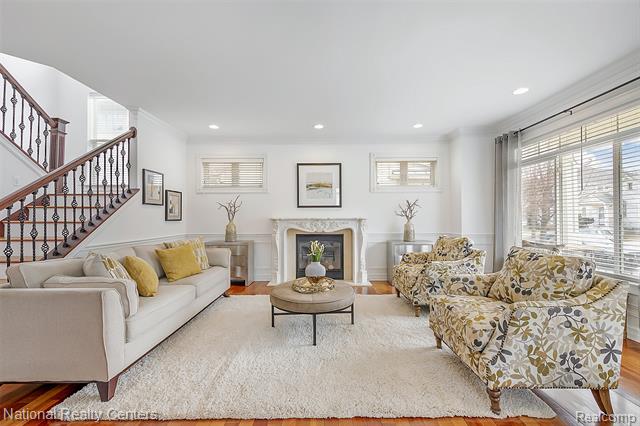 Builiding view one for 1365 Holland, Birmingham, MI. 48009