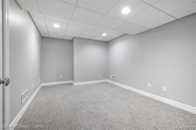 Builiding view thirty five for 1365 Holland, Birmingham, MI. 48009