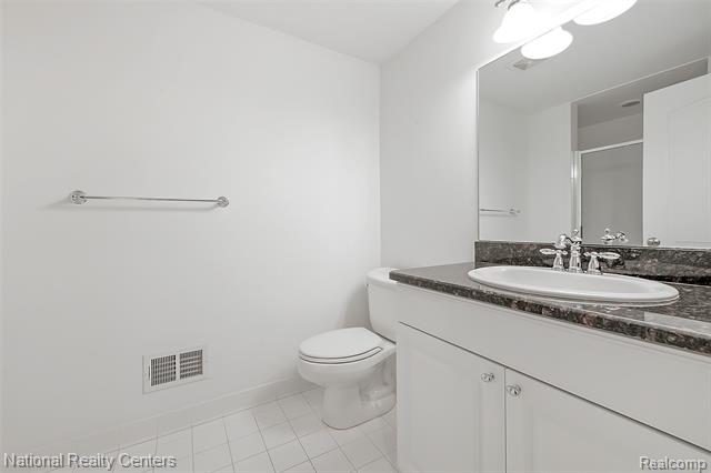 Builiding view thirty six for 1365 Holland, Birmingham, MI. 48009