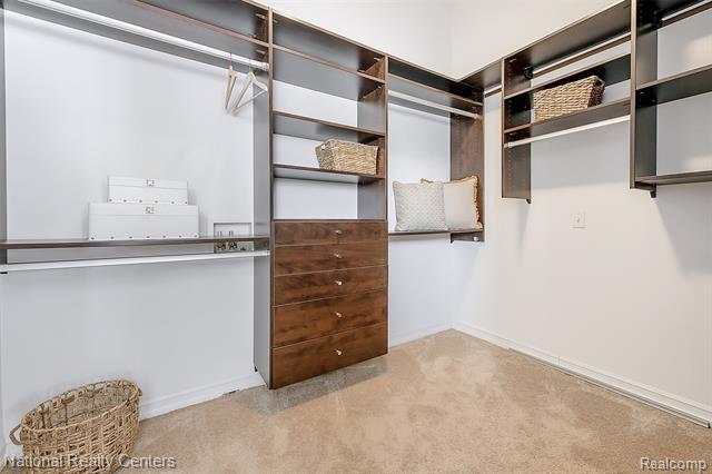 Builiding view twenty seven for 1365 Holland, Birmingham, MI. 48009