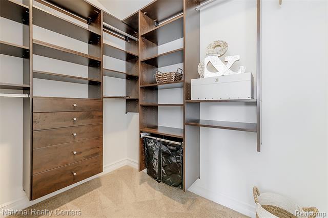 Builiding view twenty six for 1365 Holland, Birmingham, MI. 48009