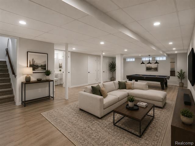Builiding view forty four for 6394 Rose, West Bloomfield, MI. 48322