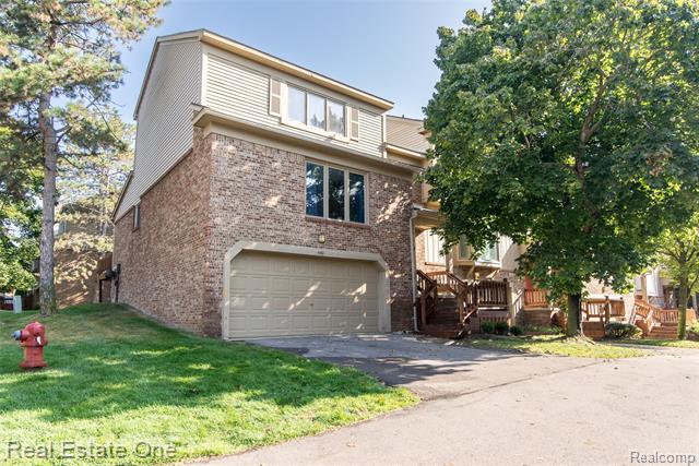 Builiding view one for 4161 Breckenridge, West Bloomfield, MI. 48322