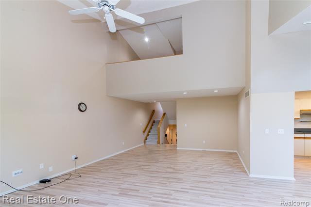 Builiding view twelve for 4161 Breckenridge, West Bloomfield, MI. 48322