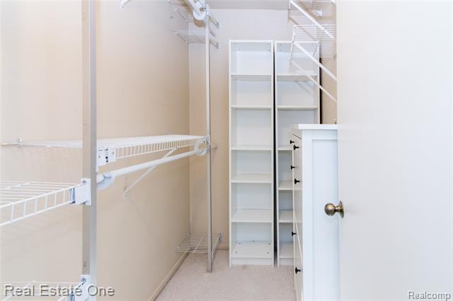 Builiding view twenty four for 4161 Breckenridge, West Bloomfield, MI. 48322