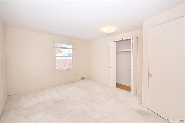 Builiding view twenty five for 488 Bryn Mawr, Birmingham, MI. 48009