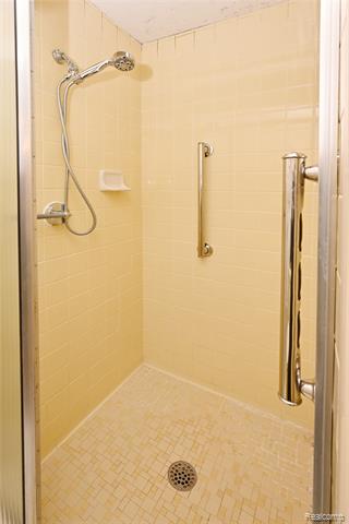 Builiding view twenty for 488 Bryn Mawr, Birmingham, MI. 48009