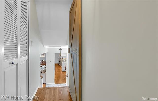 Builiding view thirteen for 6572 Spruce, Bloomfield Hills, MI. 48301