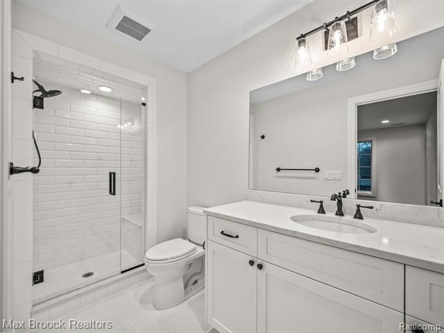 Builiding view fifty three for 3627 Middlebury, Bloomfield Hills, MI. 48301