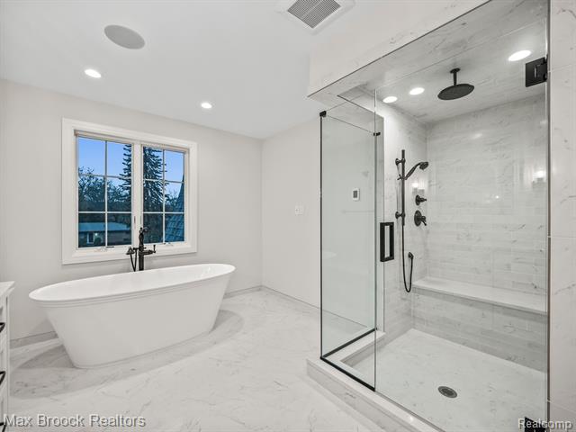 Builiding view forty seven for 3627 Middlebury, Bloomfield Hills, MI. 48301