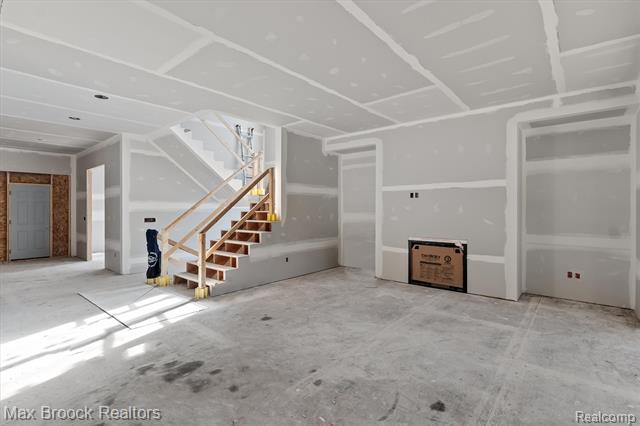 Builiding view fourteen for 3627 Middlebury, Bloomfield Hills, MI. 48301