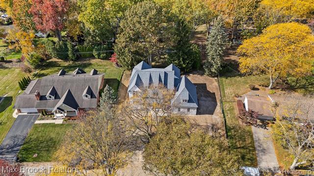 Builiding view seventy five for 3627 Middlebury, Bloomfield Hills, MI. 48301