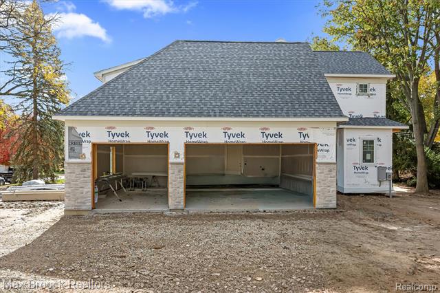 Builiding view seventy for 3627 Middlebury, Bloomfield Hills, MI. 48301