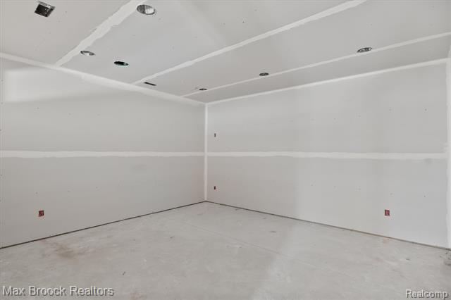 Builiding view sixty four for 3627 Middlebury, Bloomfield Hills, MI. 48301