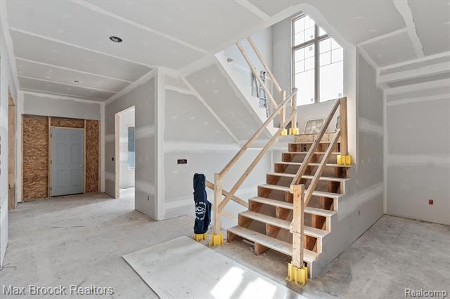 Builiding view thirty seven for 3627 Middlebury, Bloomfield Hills, MI. 48301