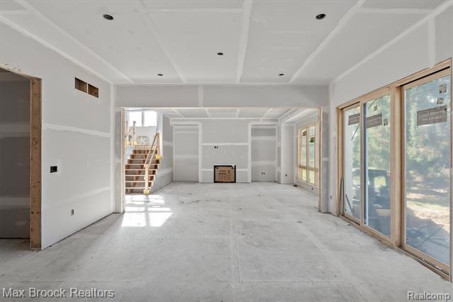 Builiding view twenty one for 3627 Middlebury, Bloomfield Hills, MI. 48301