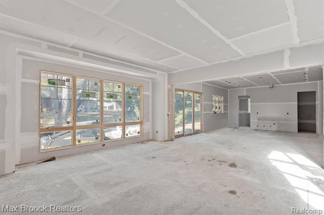 Builiding view twenty six for 3627 Middlebury, Bloomfield Hills, MI. 48301