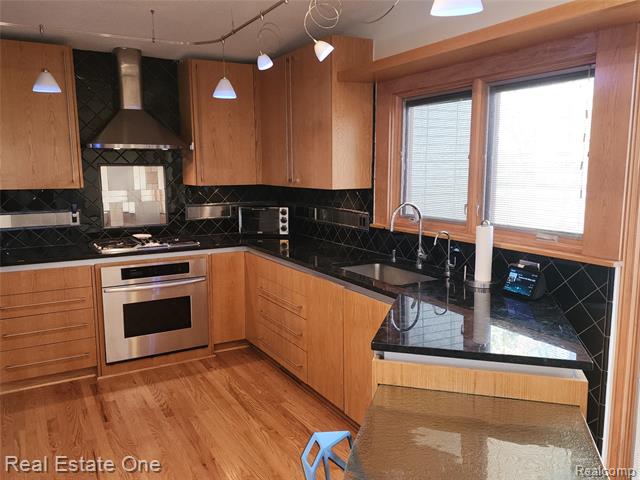 Builiding view eleven for 6660 Woodbank, Bloomfield Hills, MI. 48301