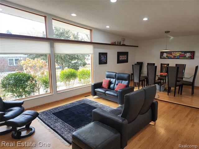 Builiding view six for 6660 Woodbank, Bloomfield Hills, MI. 48301