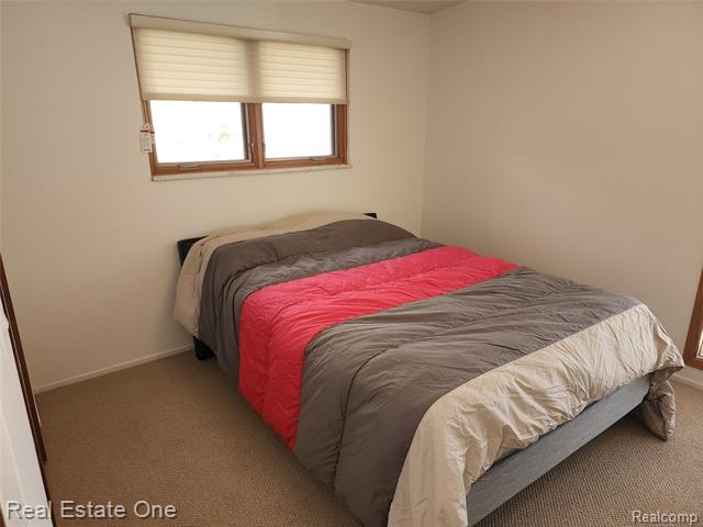 Builiding view thirty three for 6660 Woodbank, Bloomfield Hills, MI. 48301