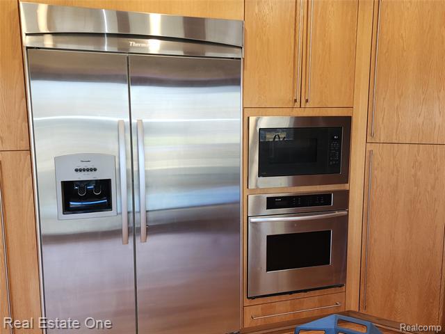 Builiding view twelve for 6660 Woodbank, Bloomfield Hills, MI. 48301