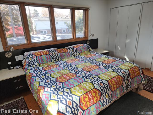 Builiding view twenty five for 6660 Woodbank, Bloomfield Hills, MI. 48301