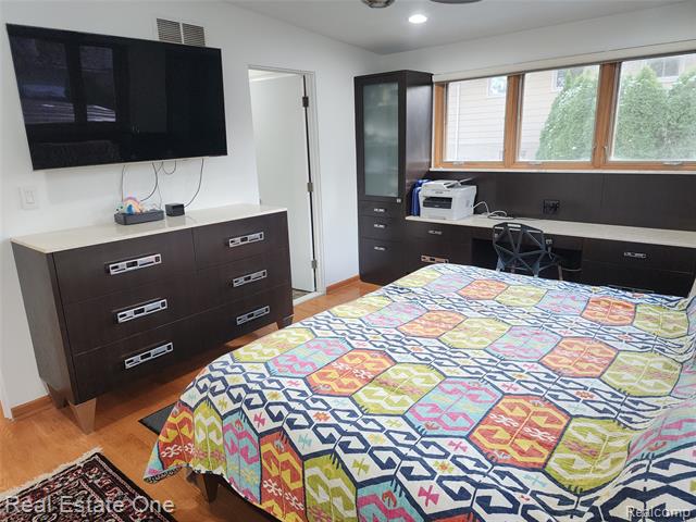 Builiding view twenty seven for 6660 Woodbank, Bloomfield Hills, MI. 48301