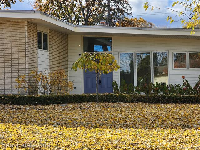 Builiding view two for 6660 Woodbank, Bloomfield Hills, MI. 48301