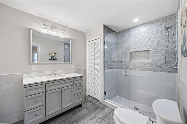 Builiding view fifty for 6580 Red Maple, Bloomfield Hills, MI. 48301