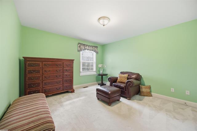 Builiding view forty four for 6580 Red Maple, Bloomfield Hills, MI. 48301