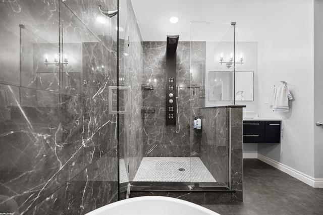 Builiding view forty three for 6580 Red Maple, Bloomfield Hills, MI. 48301