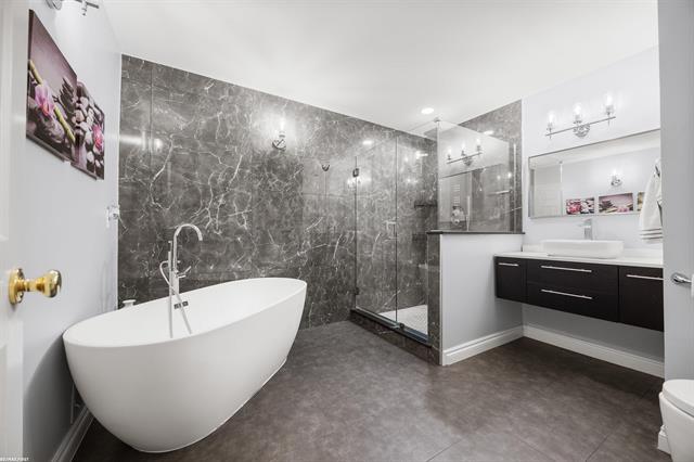 Builiding view forty two for 6580 Red Maple, Bloomfield Hills, MI. 48301