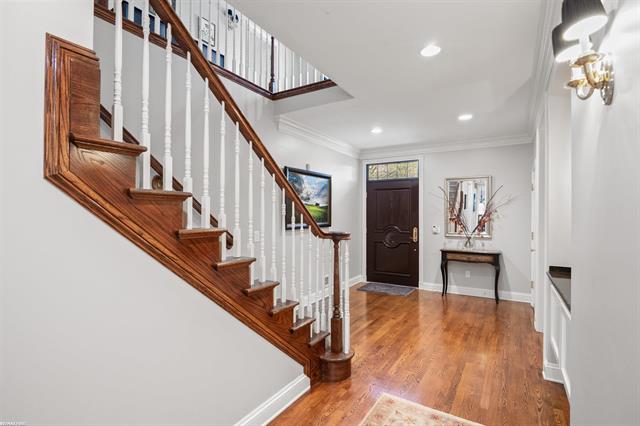 Builiding view seven for 6580 Red Maple, Bloomfield Hills, MI. 48301