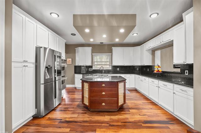 Builiding view seventeen for 6580 Red Maple, Bloomfield Hills, MI. 48301