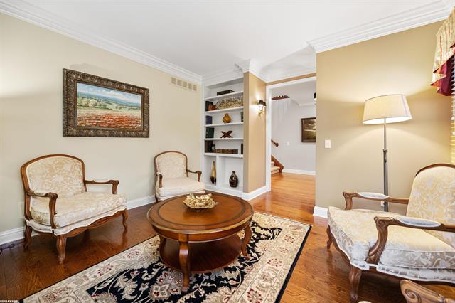 Builiding view ten for 6580 Red Maple, Bloomfield Hills, MI. 48301