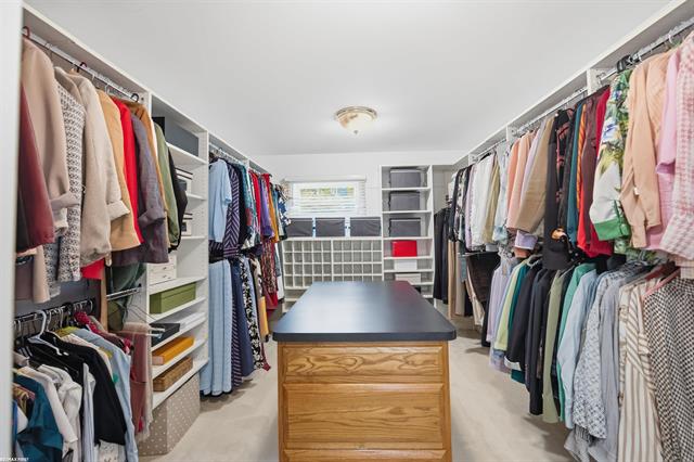 Builiding view thirty five for 6580 Red Maple, Bloomfield Hills, MI. 48301