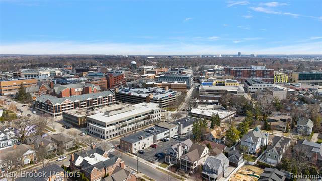 Builiding view forty five for 535 Henrietta, Birmingham, MI. 48009