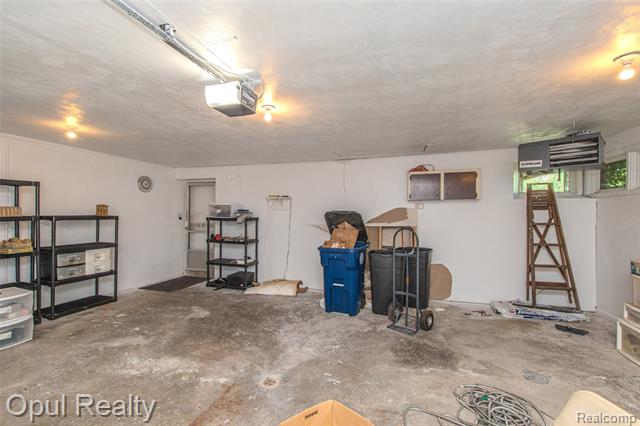 Builiding view fifty eight for 6455 Norham, Bloomfield Hills, MI. 48301