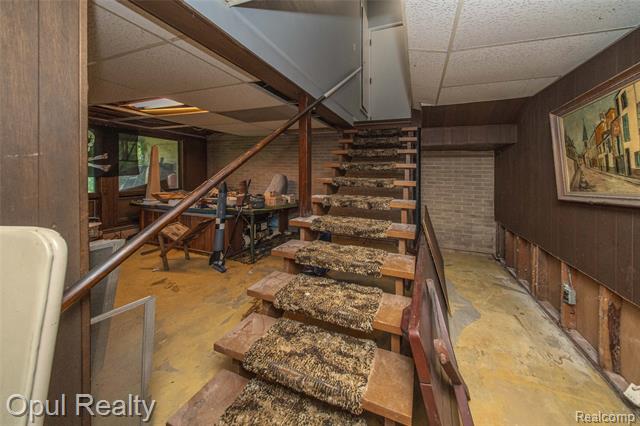 Builiding view fifty nine for 6455 Norham, Bloomfield Hills, MI. 48301