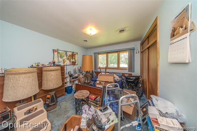 Builiding view forty eight for 6455 Norham, Bloomfield Hills, MI. 48301