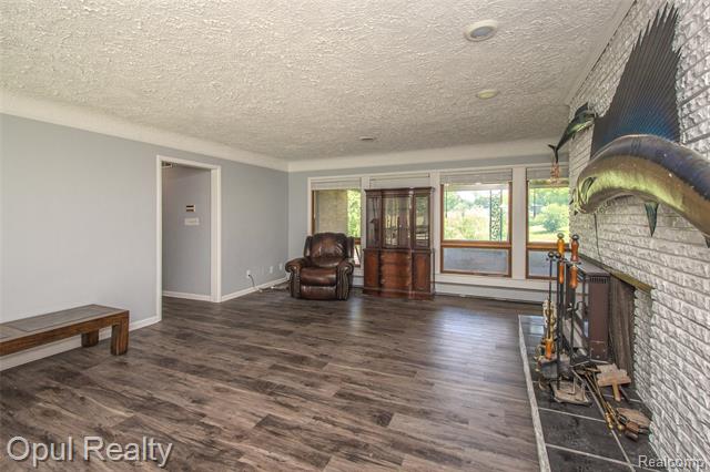 Builiding view forty three for 6455 Norham, Bloomfield Hills, MI. 48301