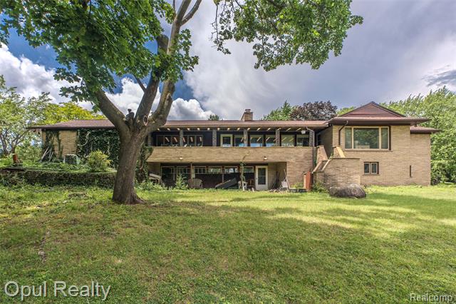 Builiding view seven for 6455 Norham, Bloomfield Hills, MI. 48301