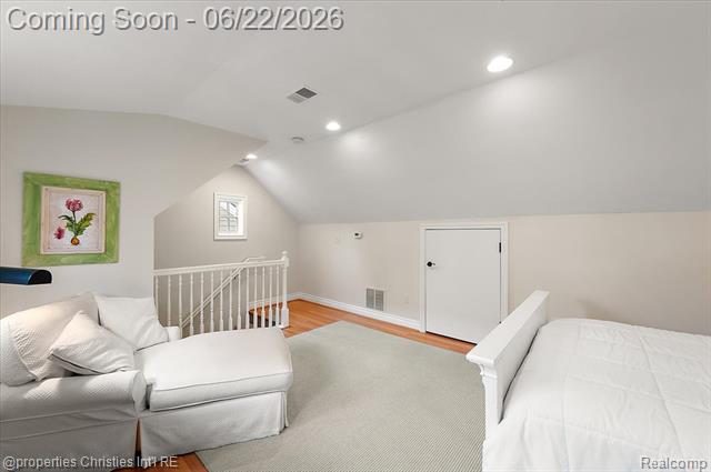 Builiding view forty five for 469 Bonnie Brier, Birmingham, MI. 48009