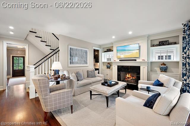 Builiding view twenty for 469 Bonnie Brier, Birmingham, MI. 48009
