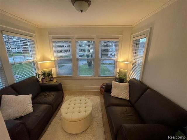 Builiding view nine for 531 Oakland, Birmingham, MI. 48009