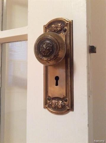 Builiding view nineteen for 531 Oakland, Birmingham, MI. 48009