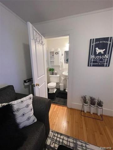 Builiding view sixteen for 531 Oakland, Birmingham, MI. 48009