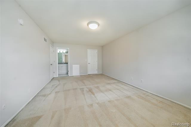 Builiding view eleven for 6151 Orchard Lake, West Bloomfield, MI. 48322